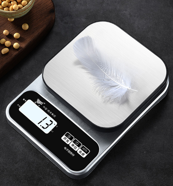 厨房秤,精确度1g和0.1g的哪一种更实用?