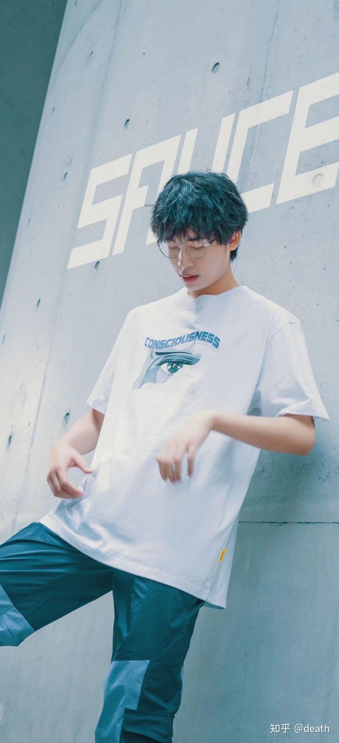 b站的up主中国boy是不是越来越帅了