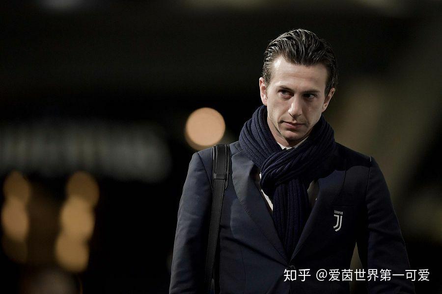 迪巴拉的帅照有嘛