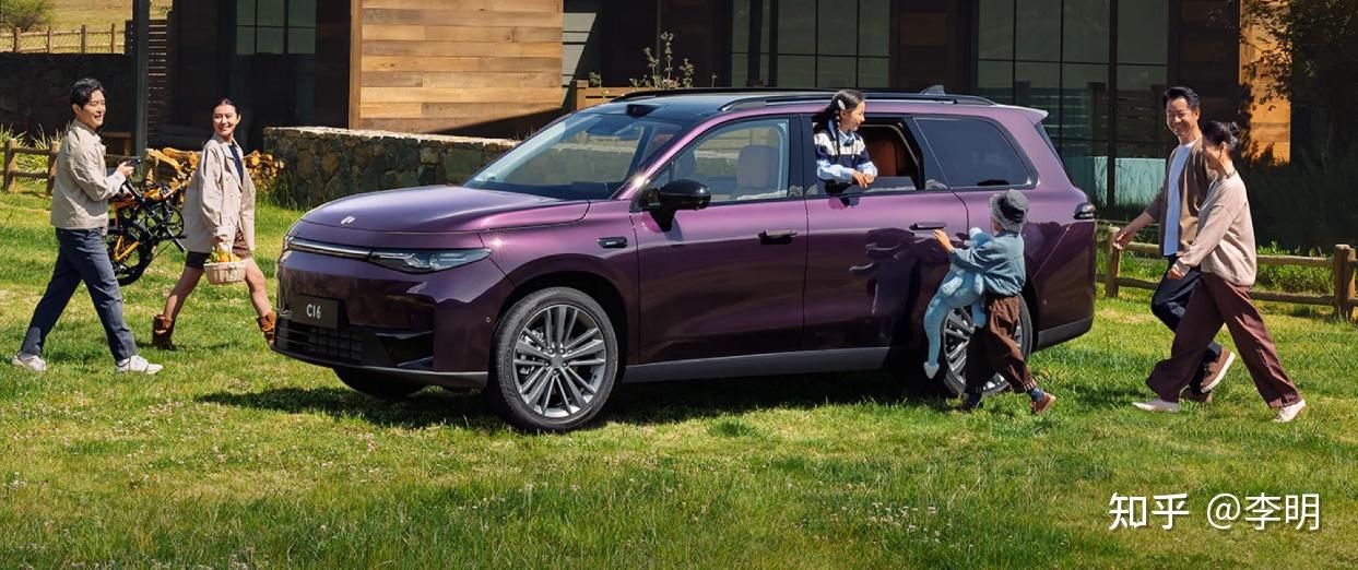 零跑汽车8月交付再创佳绩，57066台销量新高，彰显强劲增长势头