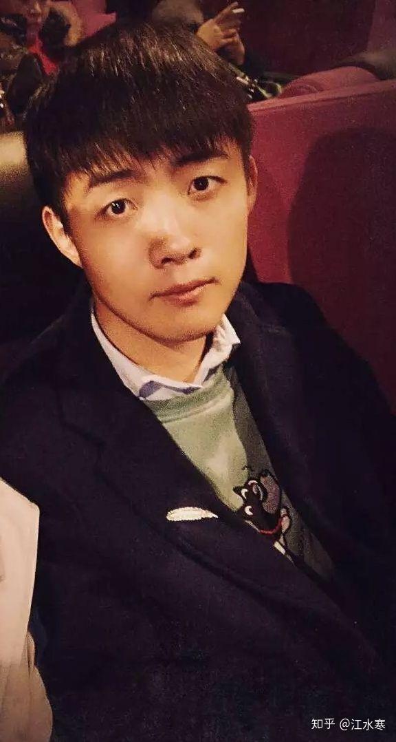 男生1米88身高颜值不错含蓄点而我又不擅交际该如何是好