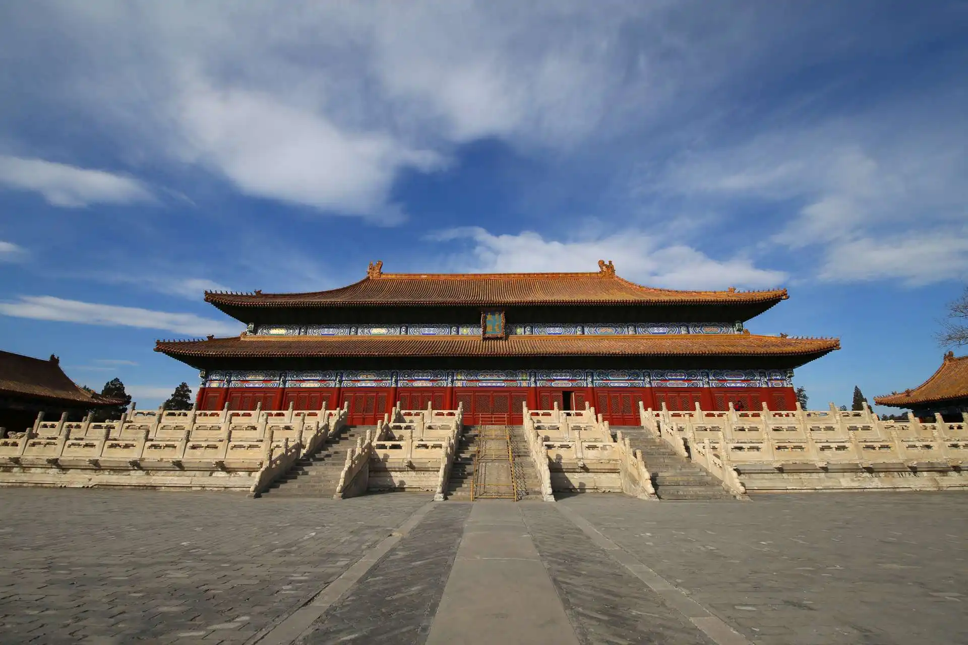 中国有哪些至今保存的重檐庑殿顶古建筑？ - 知乎