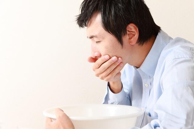 这4点是肺癌患者出现呕吐的常见原因对因治疗才能止住呕吐