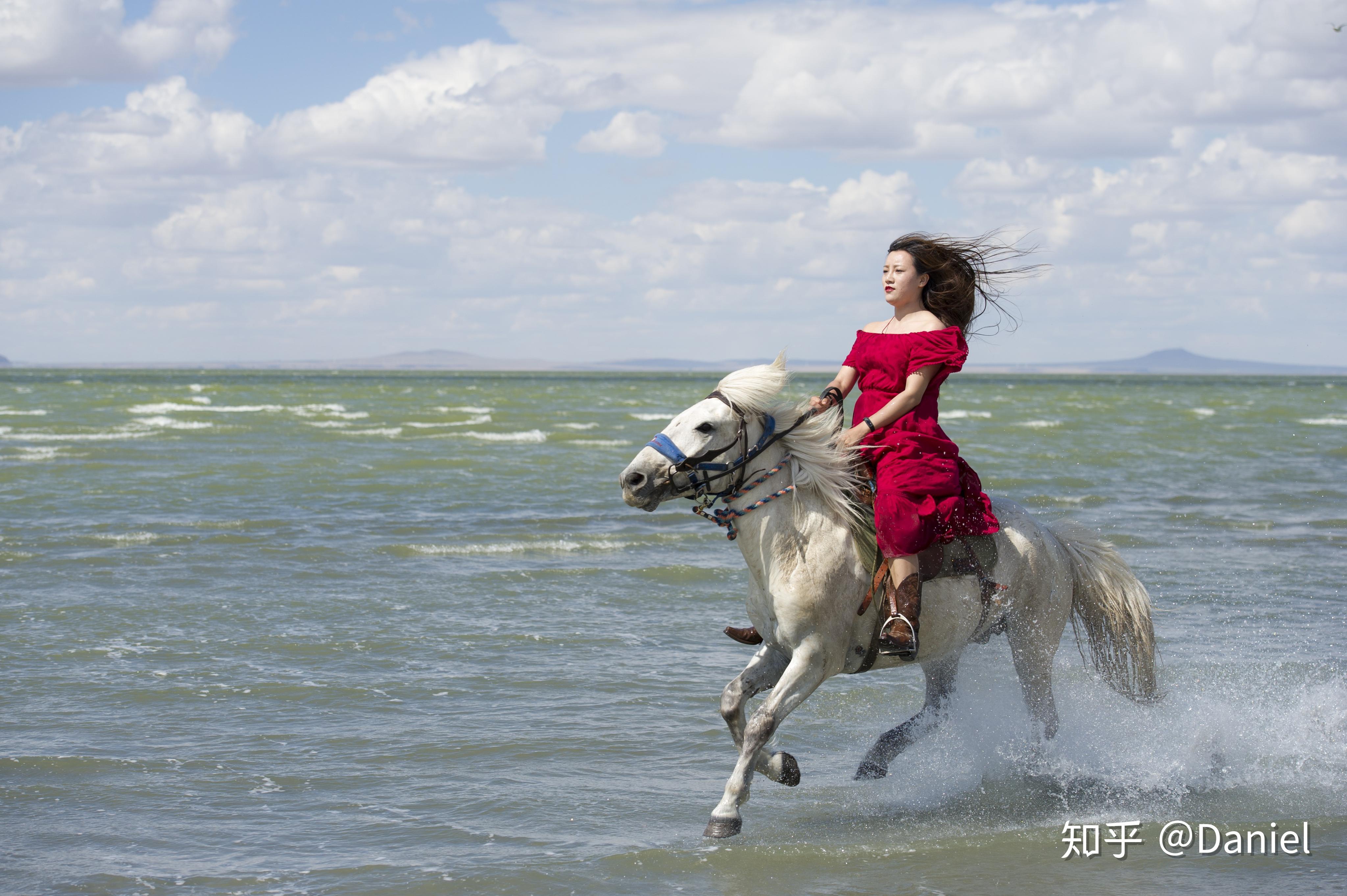 女生什么样的骑马姿势最霸气