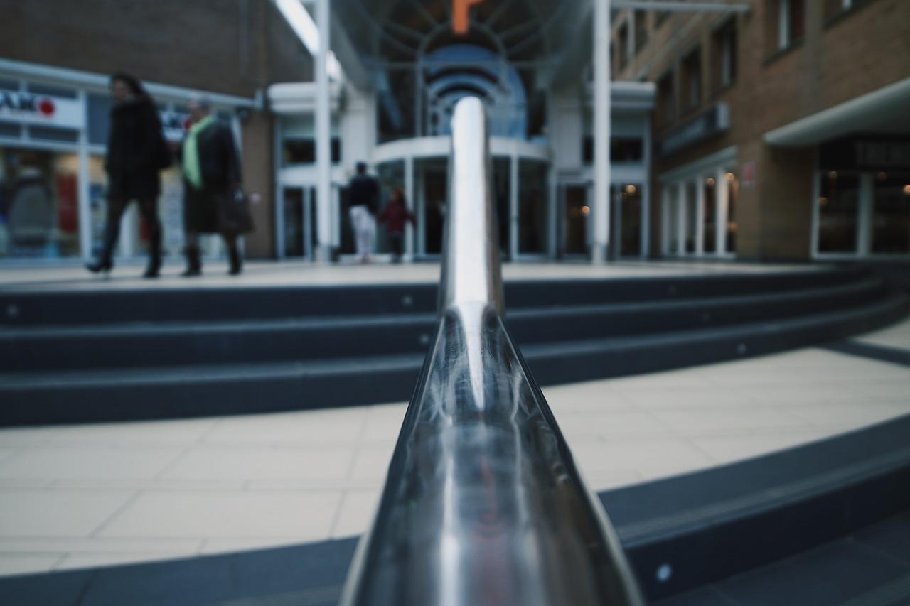 3. 墙角画布置技巧