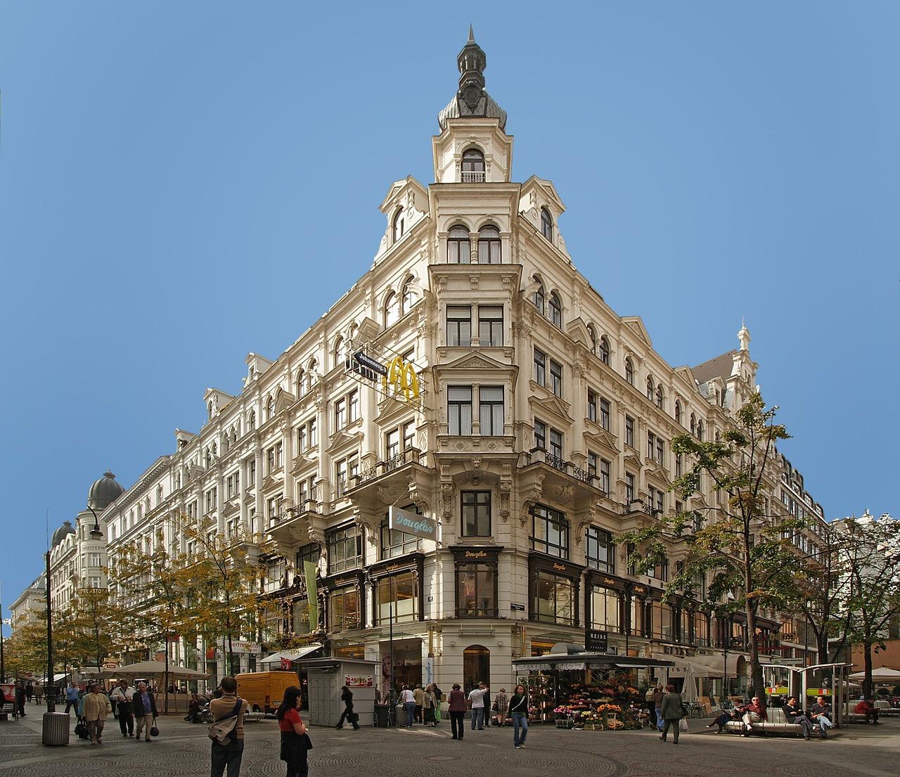 4. 晚到房费处理