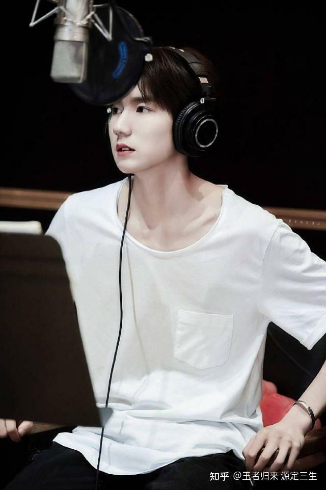 有没有特好看的王源的神图,在线求? - 知乎