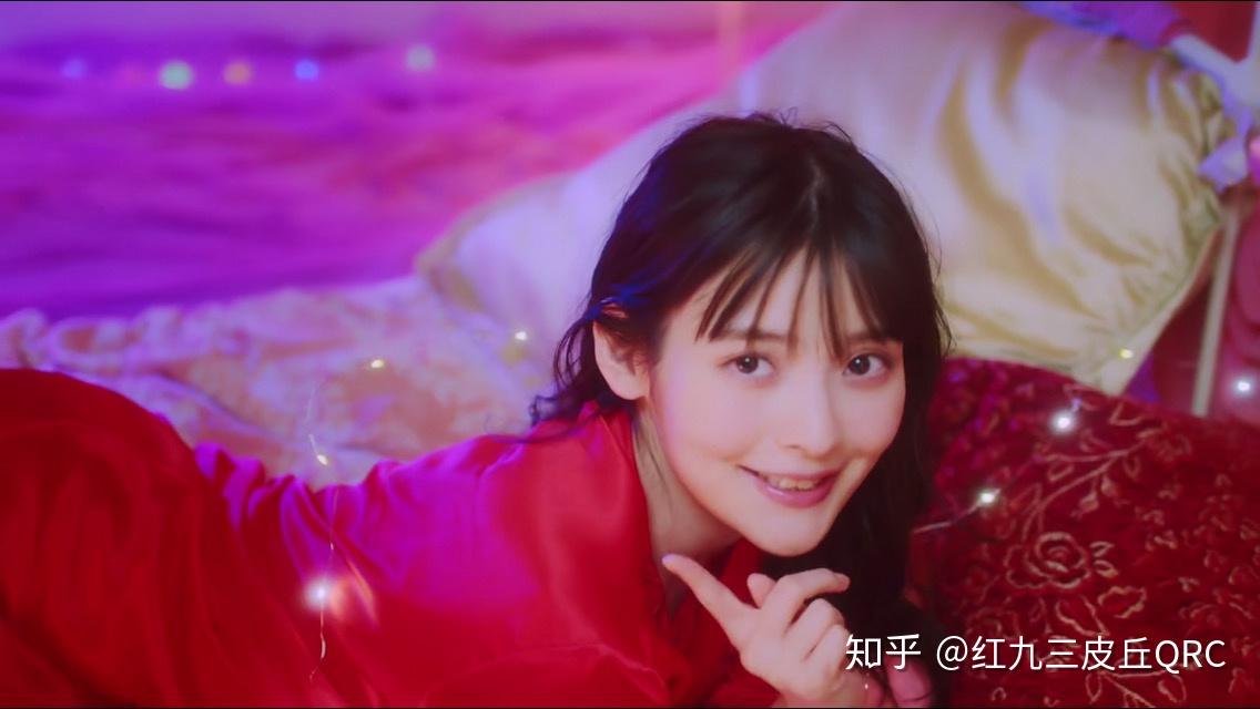 如何看待日本声优上坂すみれ(上坂堇)mv「ボン79キュッ79ボンは彼