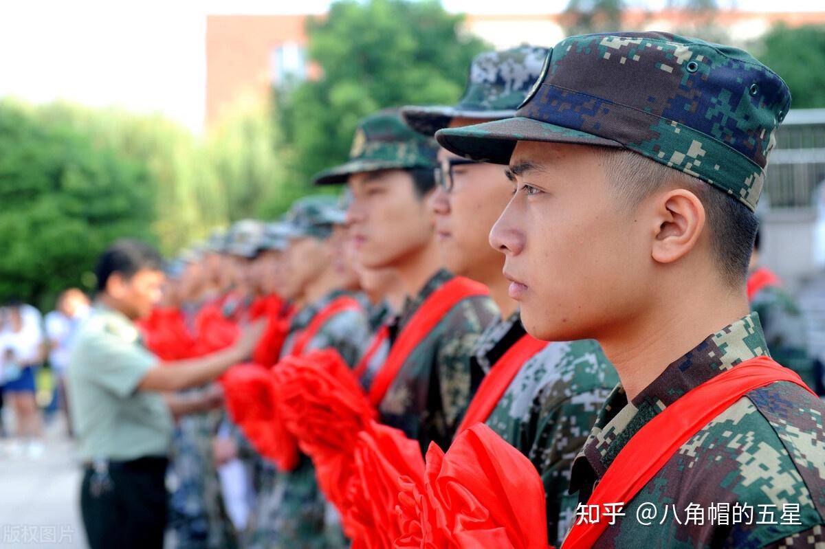 本科生去当兵两年拿毕业证（大学生参军,大一新生,下学期大二,不从学校走,从户籍所在地可）