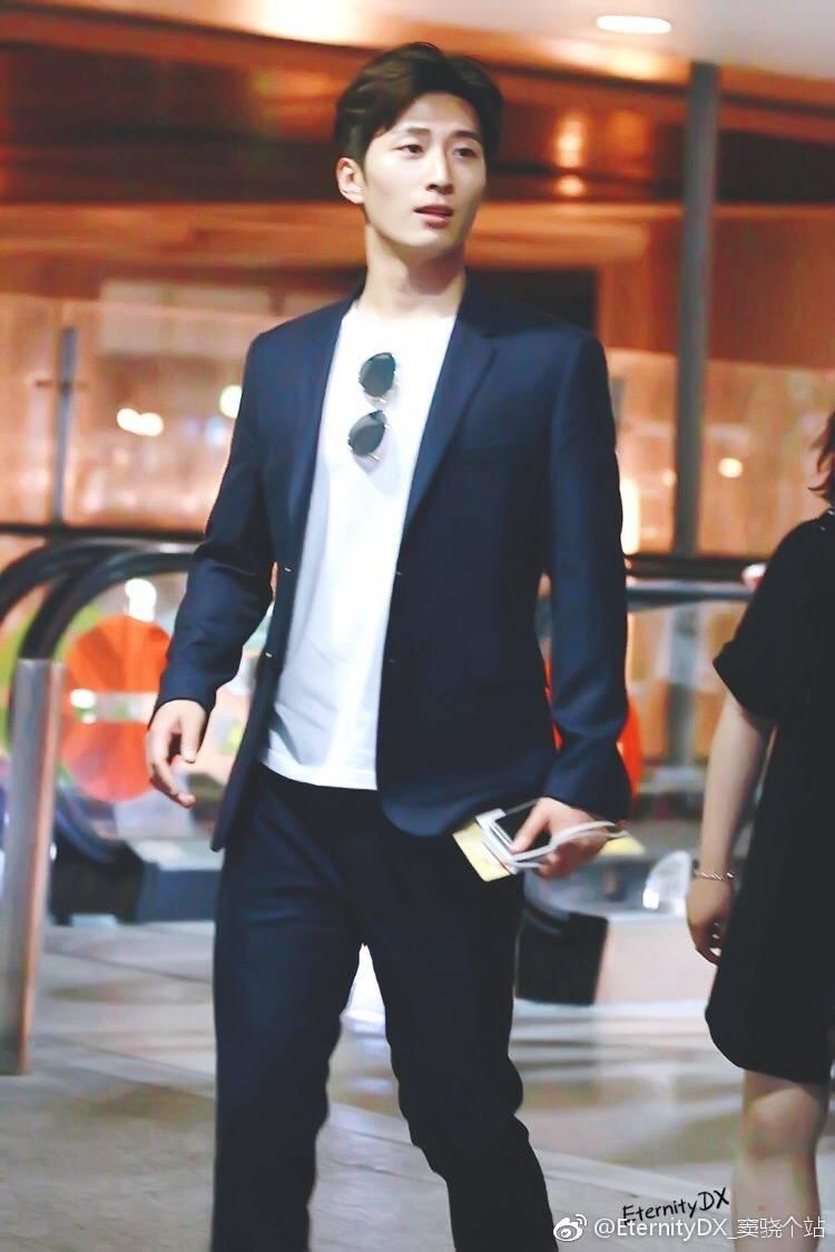 窦骁的美图或搞怪图有哪些?-窦骁帅照