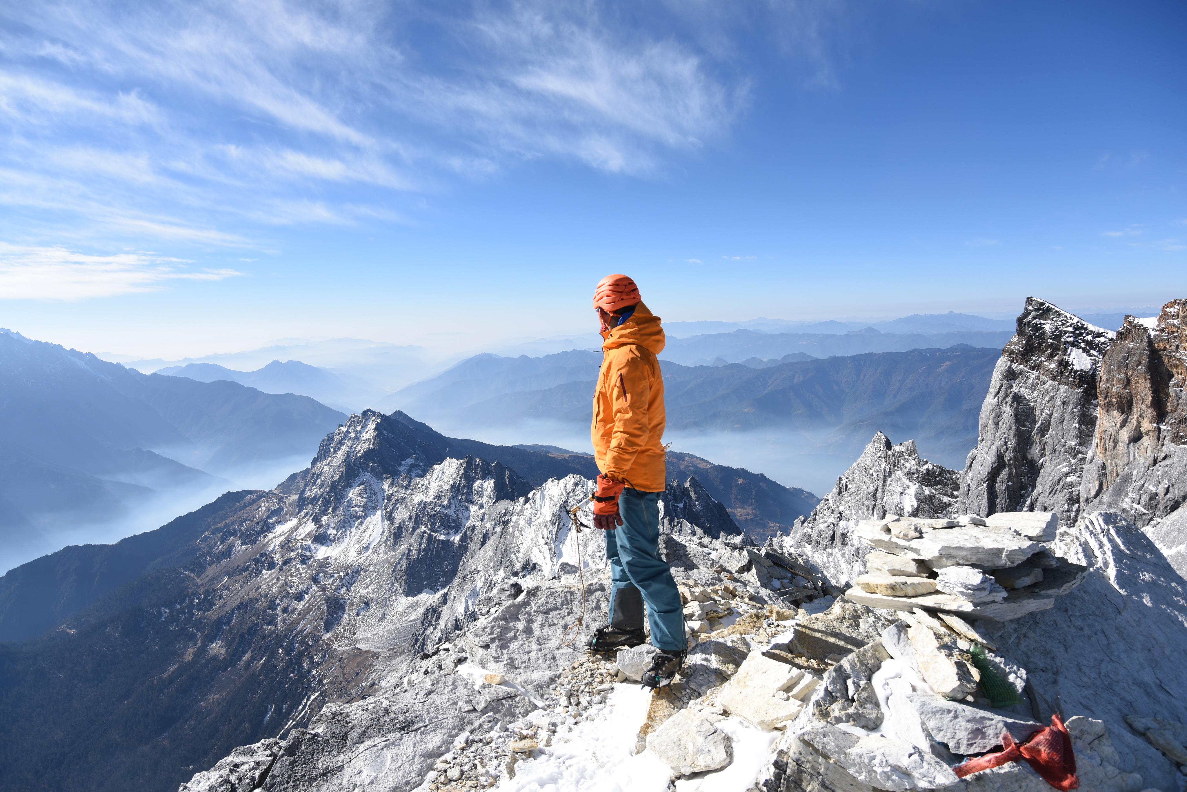 登顶雪山后你会用什么姿势拍照纪念? - 知乎
