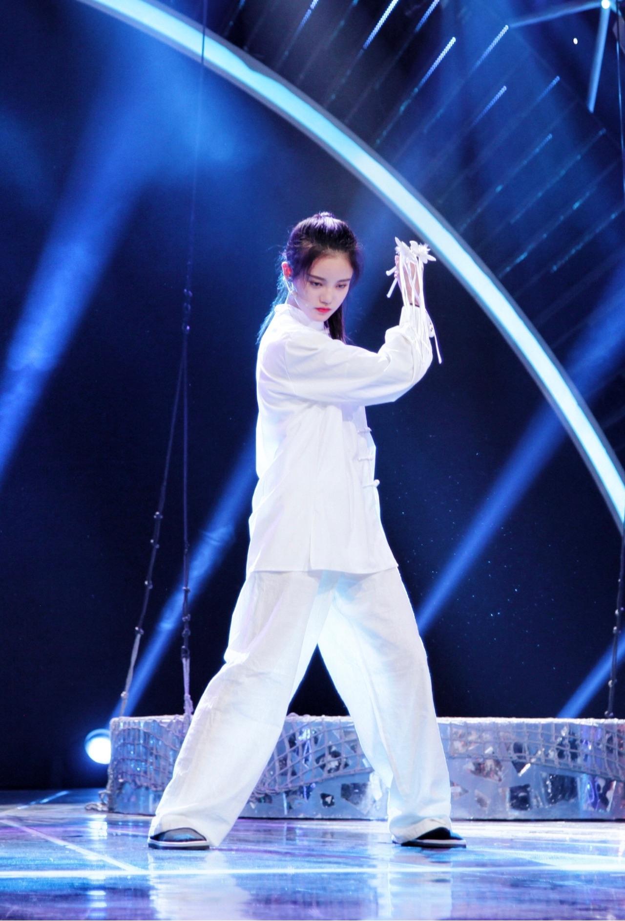 如何评价孙珍妮参加《星星美人鱼》? - 知乎