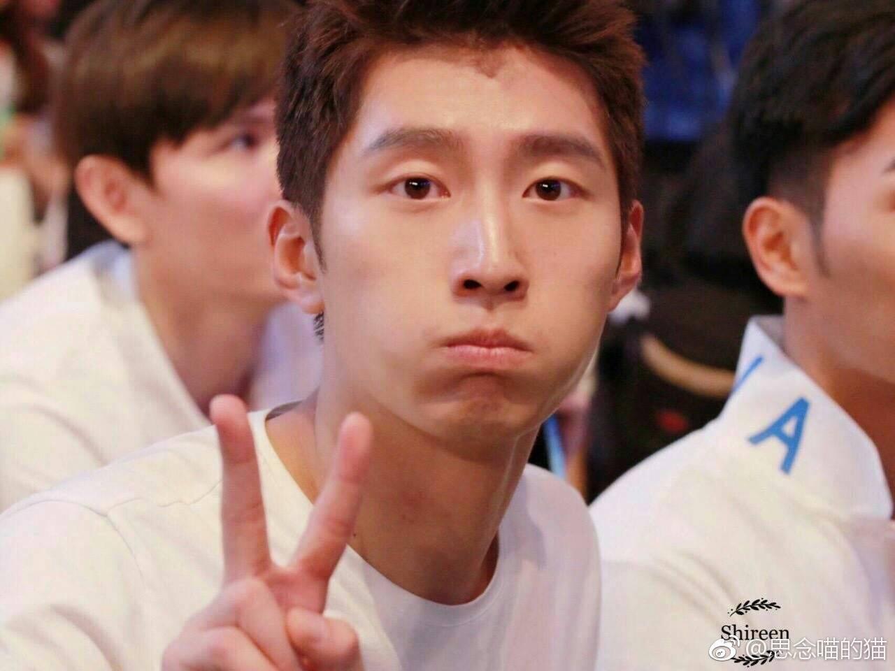 窦骁的美图或搞怪图有哪些?-窦骁帅照