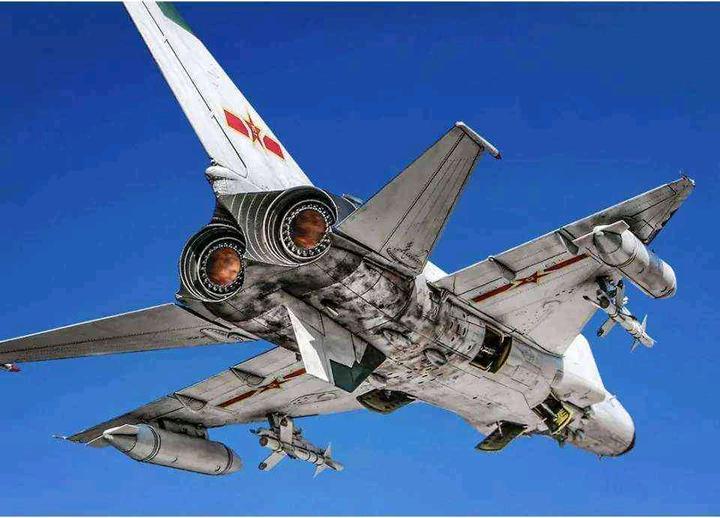 25年前如果歼10未能顺利起飞歼8iii或是空军主力