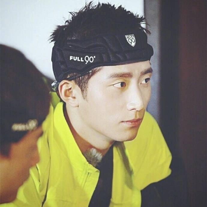 窦骁的美图或搞怪图有哪些?-窦骁帅照