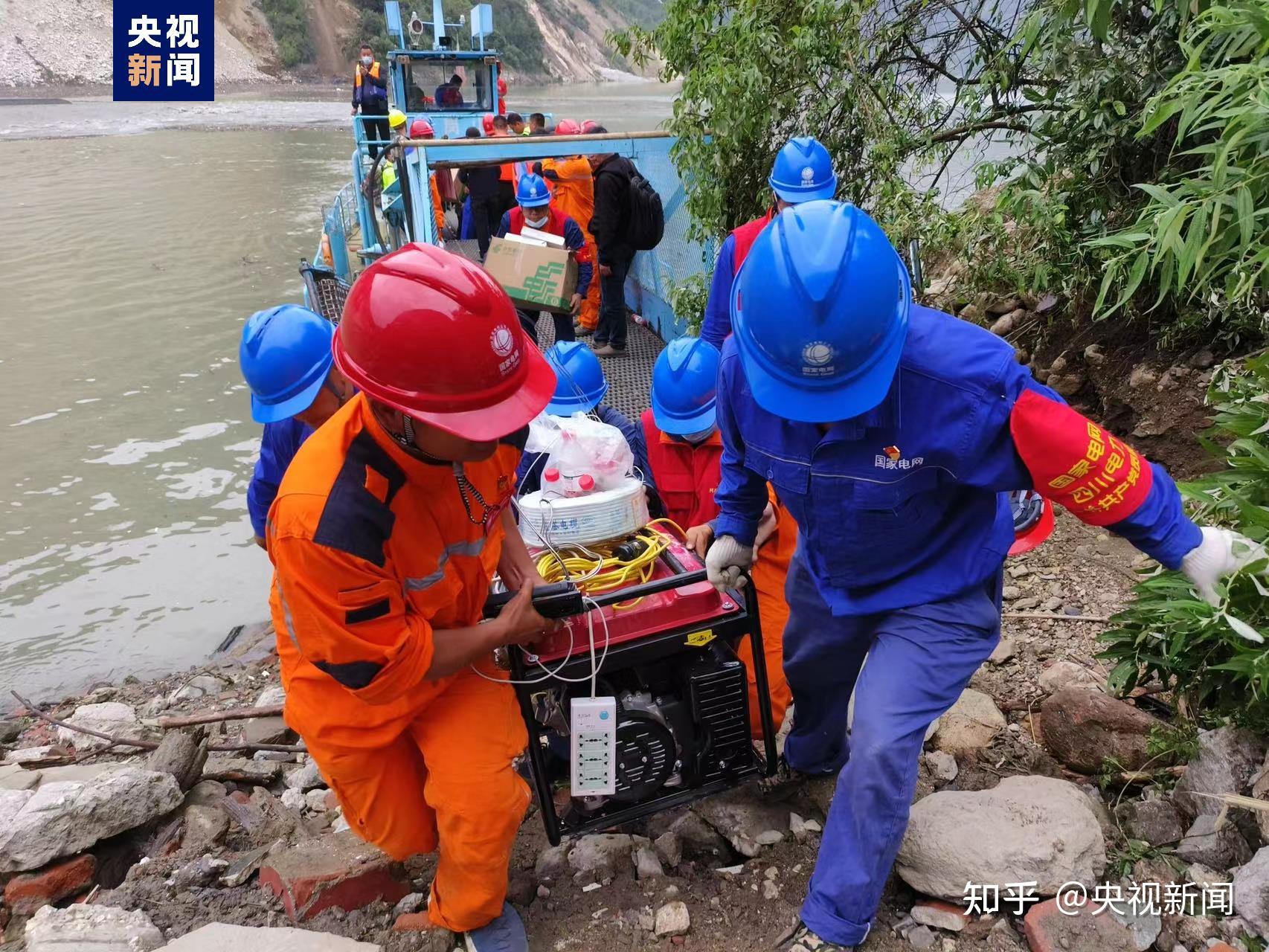 四川甘孜州泸定县发生6.8级地震，已致超30人遇难