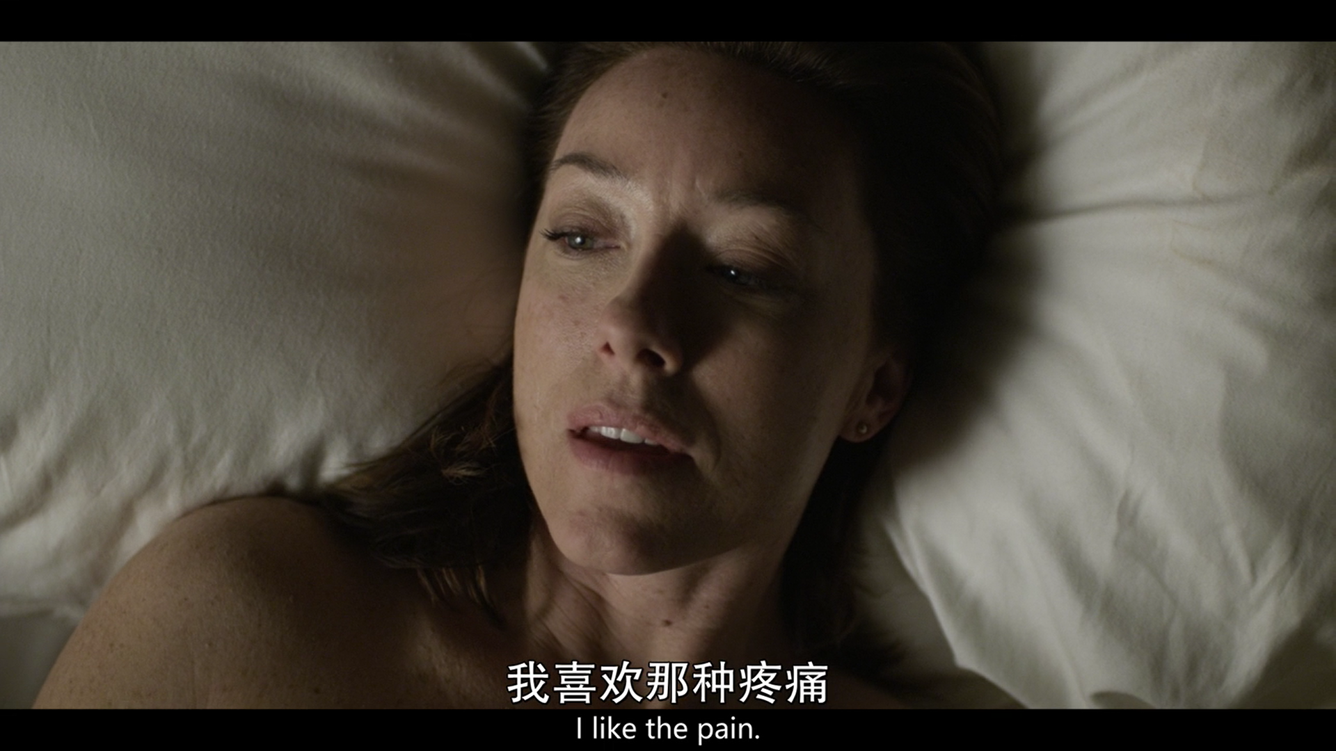 纸牌屋中克莱尔提出的军队反性侵法案为什么没有得到党鞭杰姬的支持