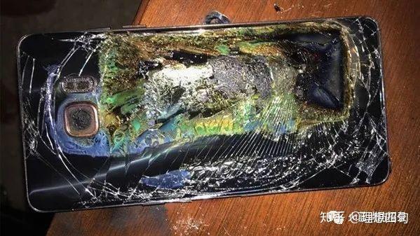 充电器长期不拔会引发火灾，是真的吗？ - 知乎