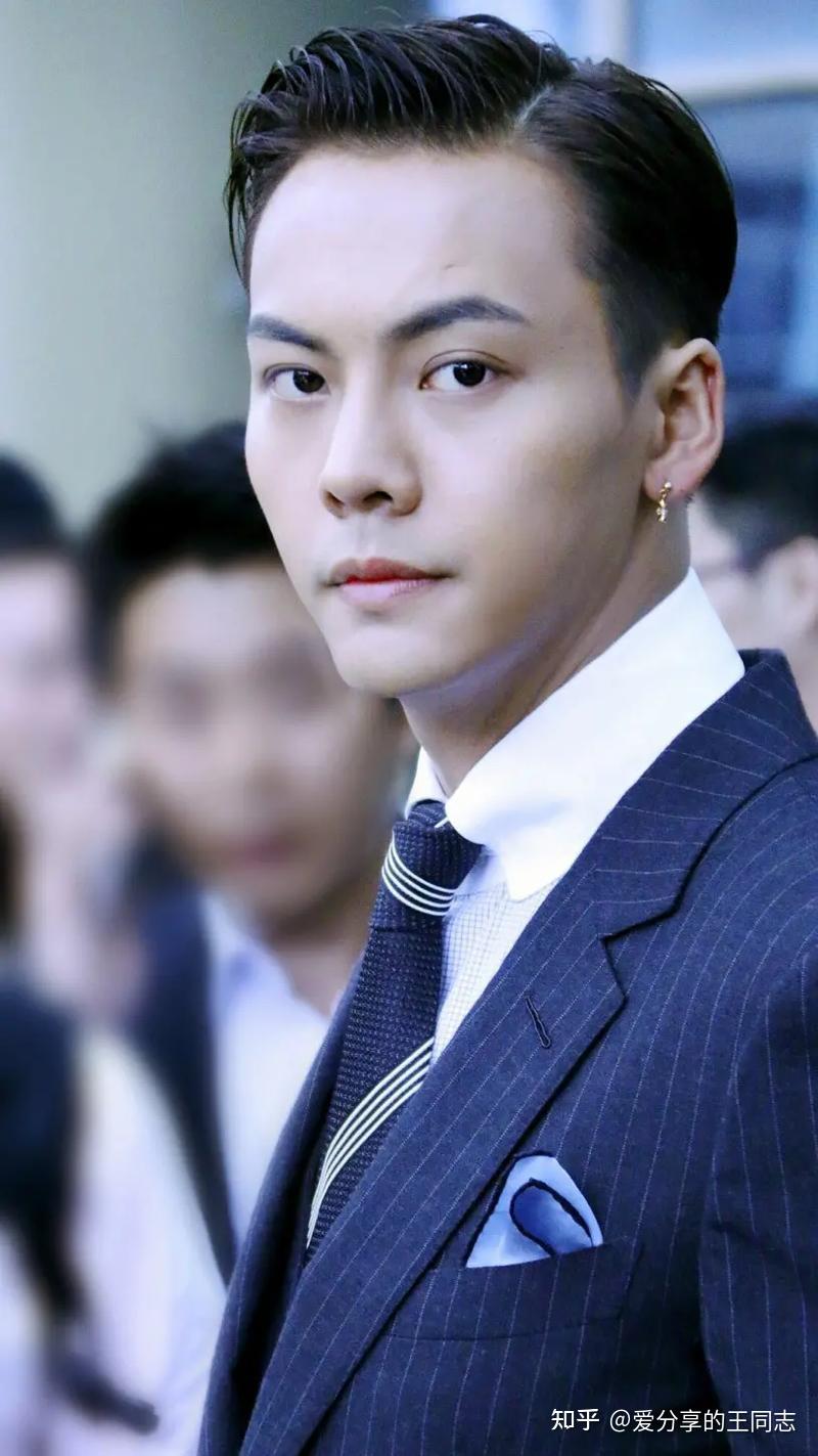 陈伟霆何穗恋情疑似曝光两人一起回家这是真的吗你有什么想说的