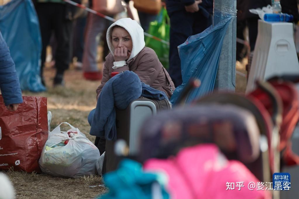 哪都通在贝希摩斯登陆前的最后三个小时劝降岛民,等于是给纳森岛这口
