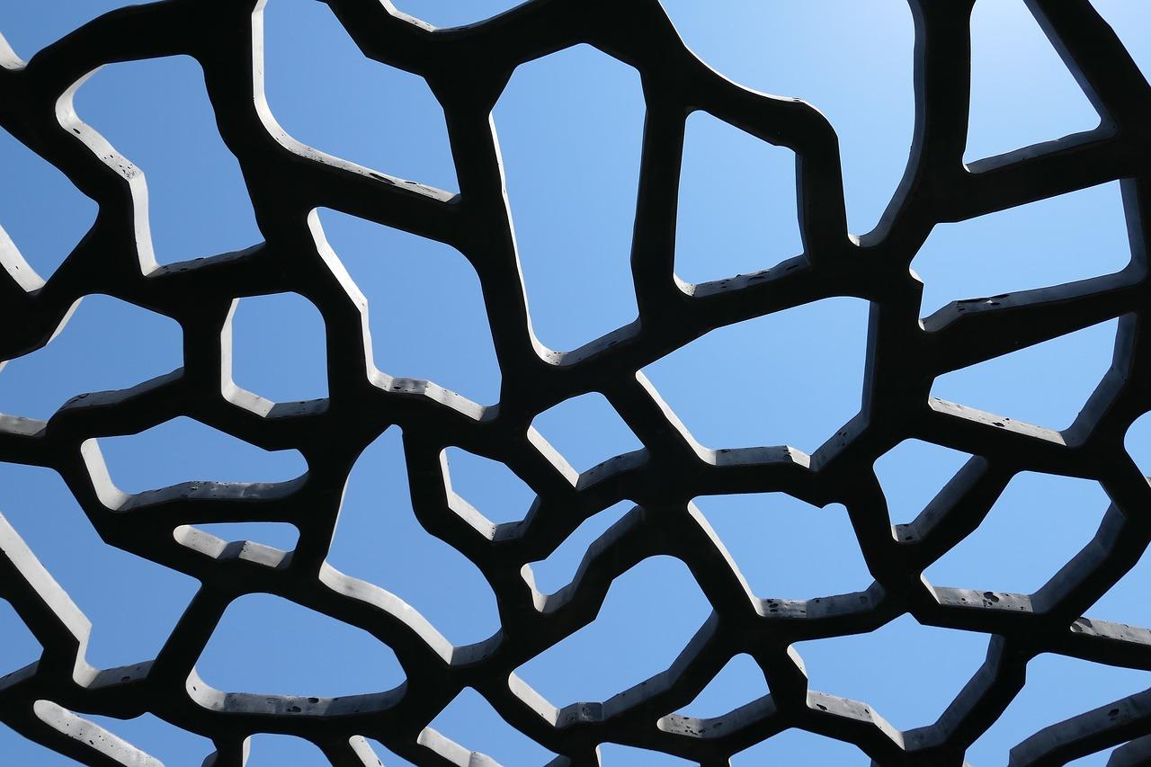 3. 填充材料选择