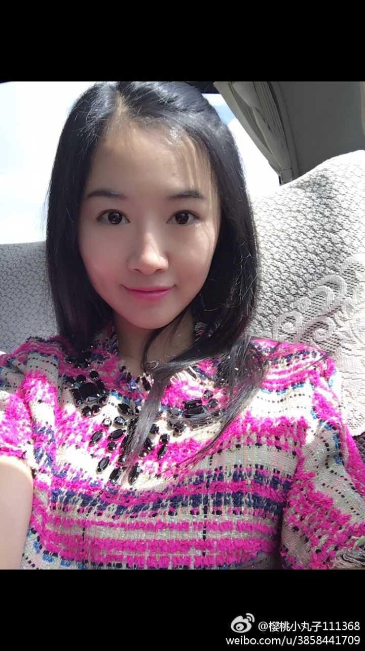 你能从翟欣欣清纯的照片中看到什么