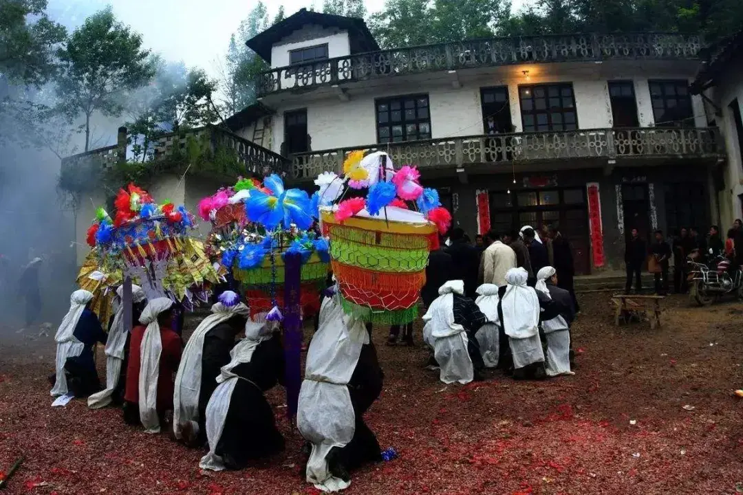 古代服丧仪礼和现代戴黑纱的缘由浅谈 - 知乎