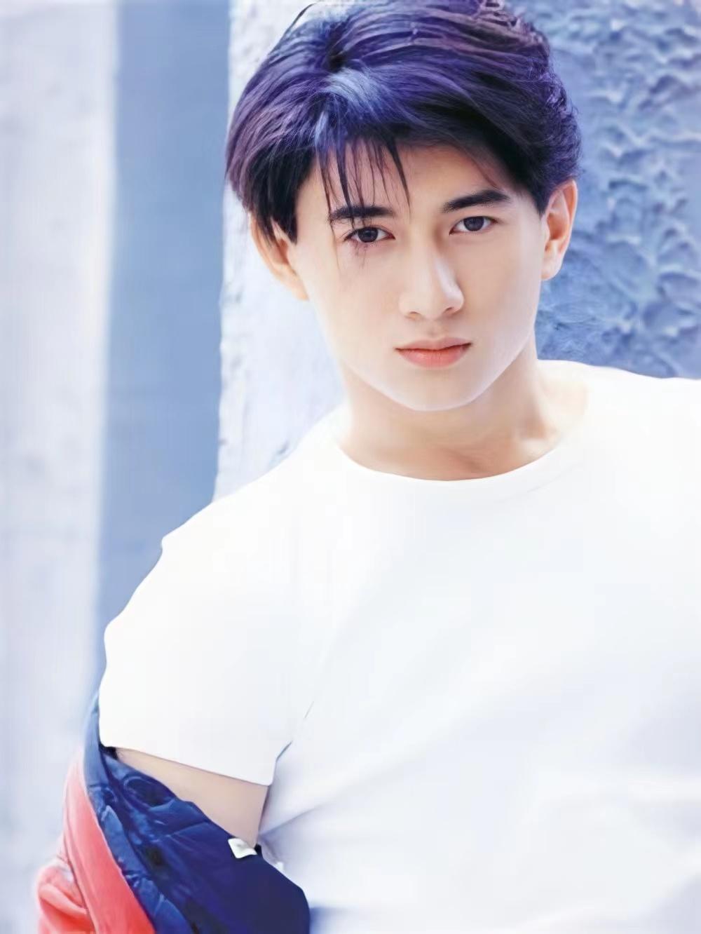 如何评价吴奇隆年轻时的颜值? - 知乎