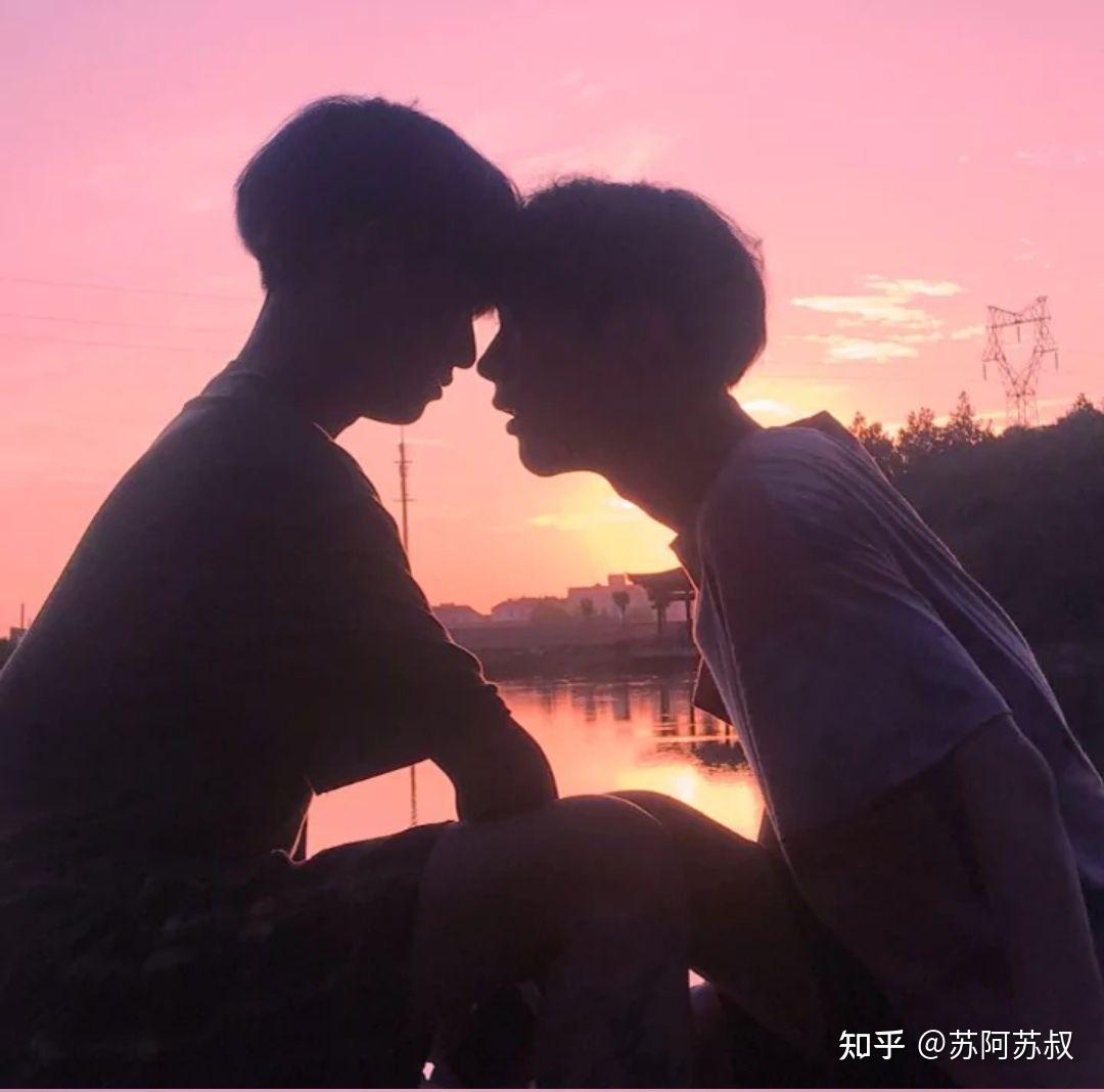 有哪些适合两个男孩子的情头