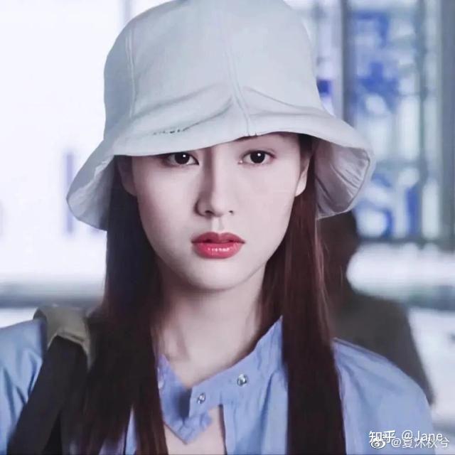 如何评价李嘉欣年轻时的相貌