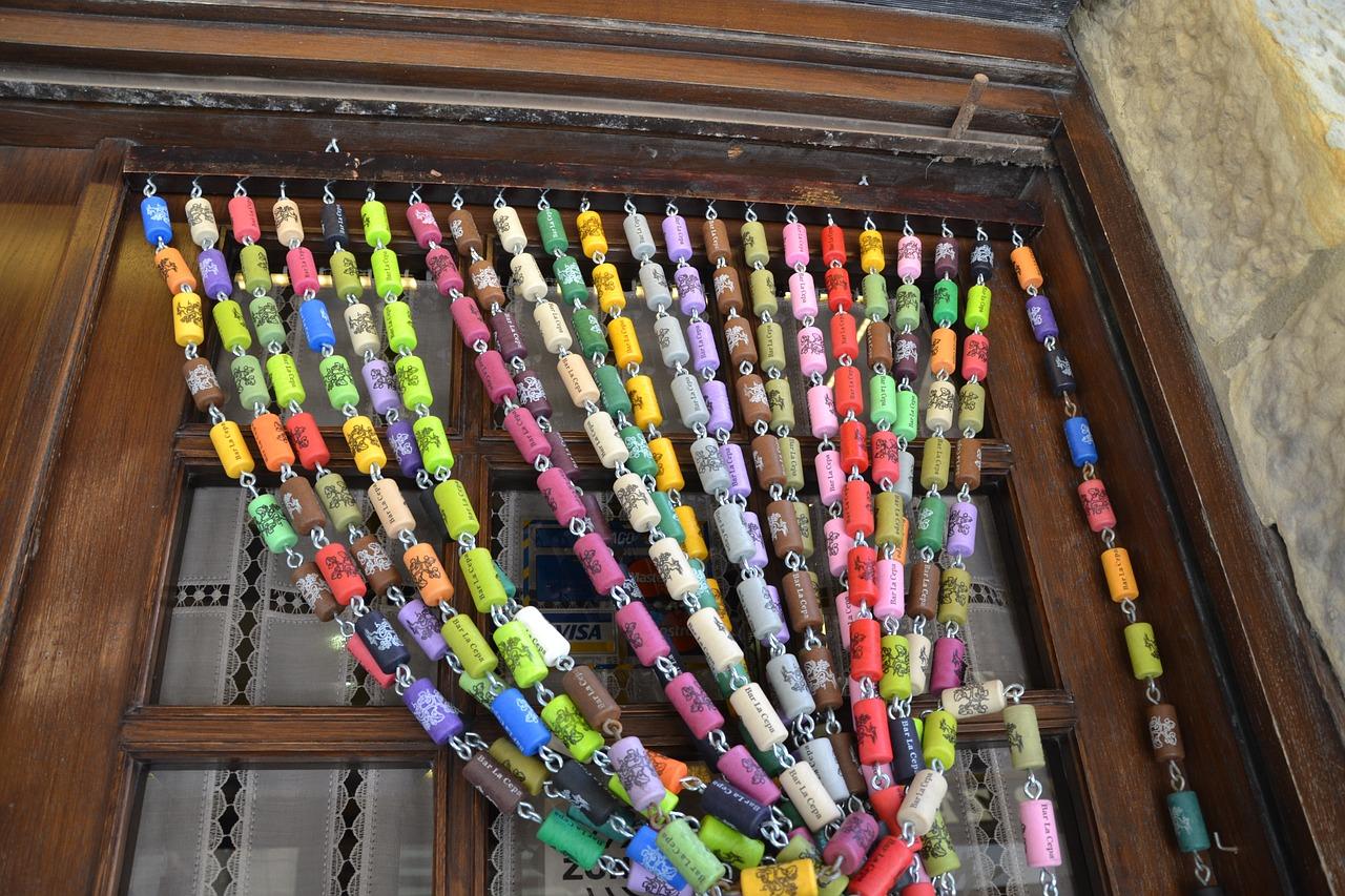 窗帘如何选择颜色搭配