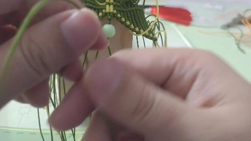 手工编绳72号玉线蝴蝶的编法