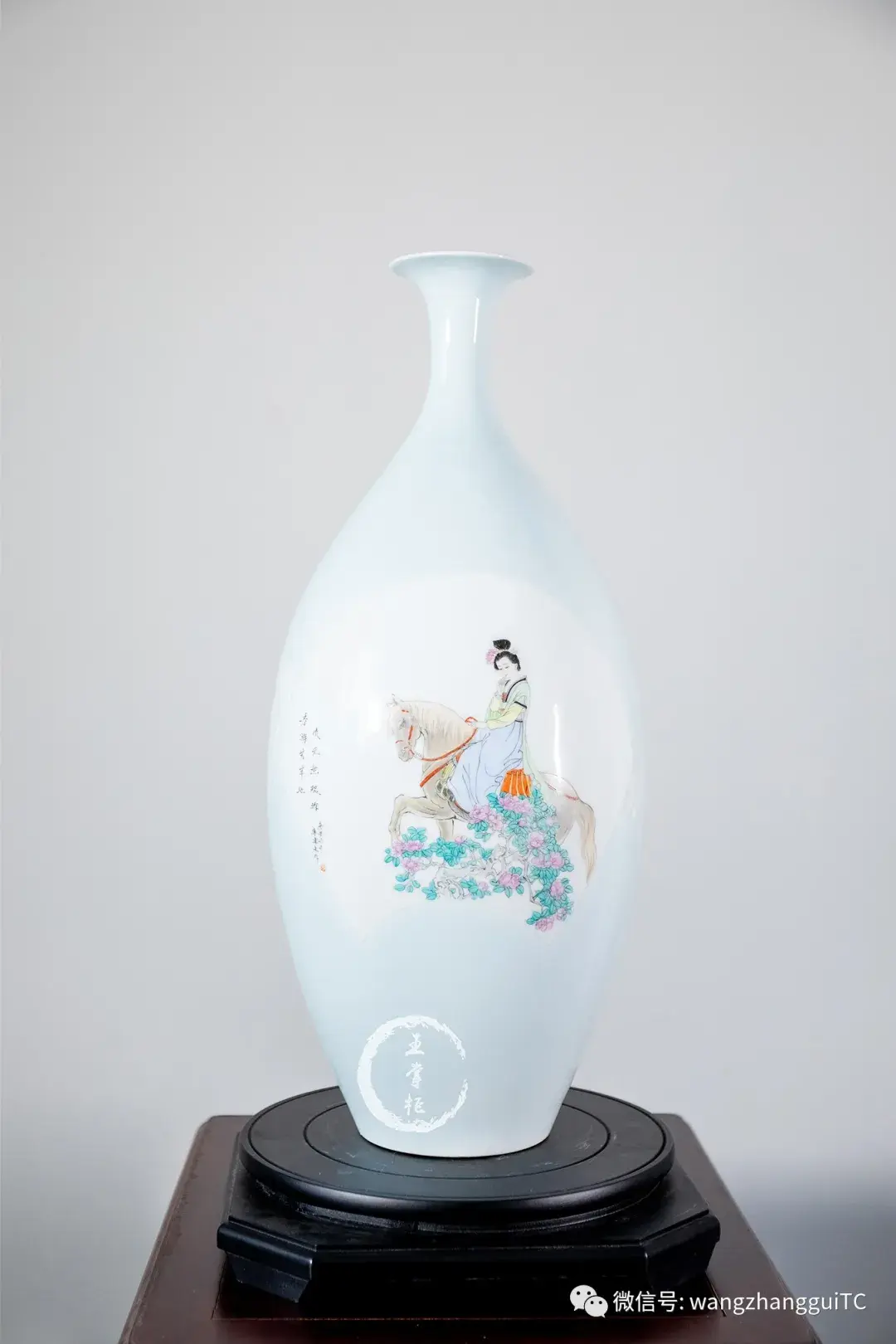 旧蔵　中国古美術　名窯 宋時代　月白釉玉壺 春瓶　貫入 景仁宫　文房具　時代物 旧蔵中国古美術名窯 宋時代月白釉玉壺 春瓶貫入 景仁宫文房具時代物