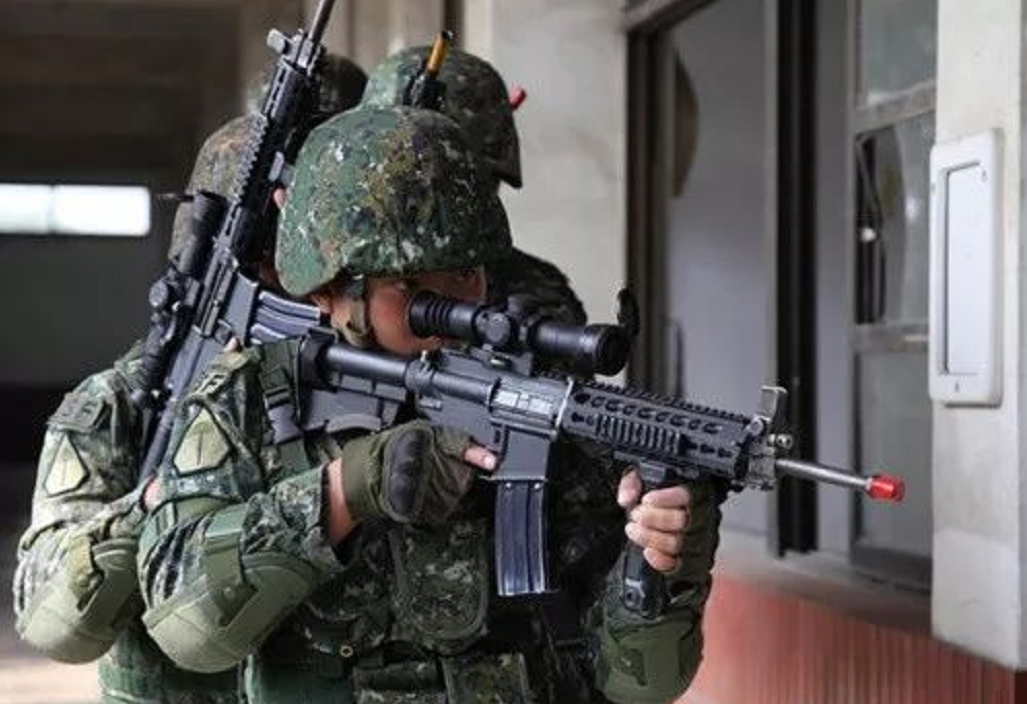 如何看待美军的新式地狱火导弹agm114r9x