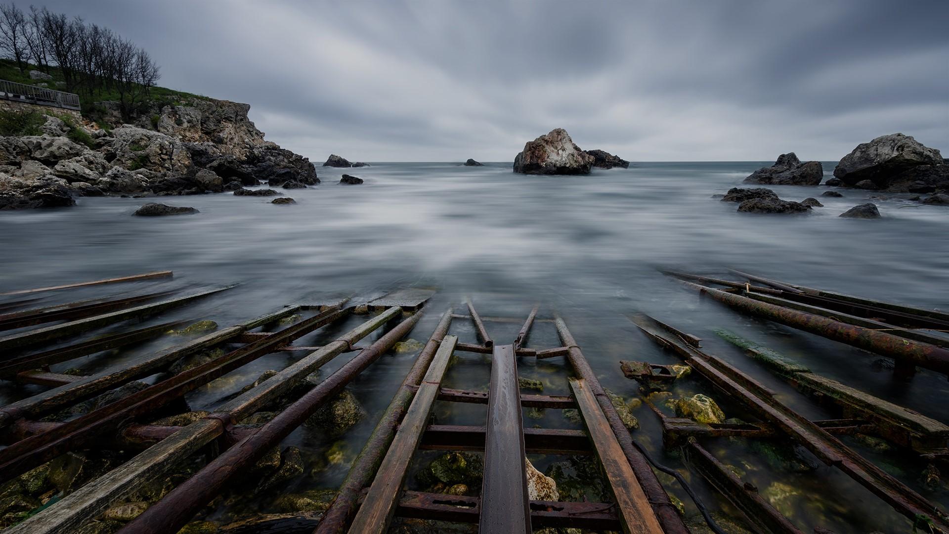 如何能知道win10随机更换的聚焦锁屏壁纸图片拍摄的都是哪些地方