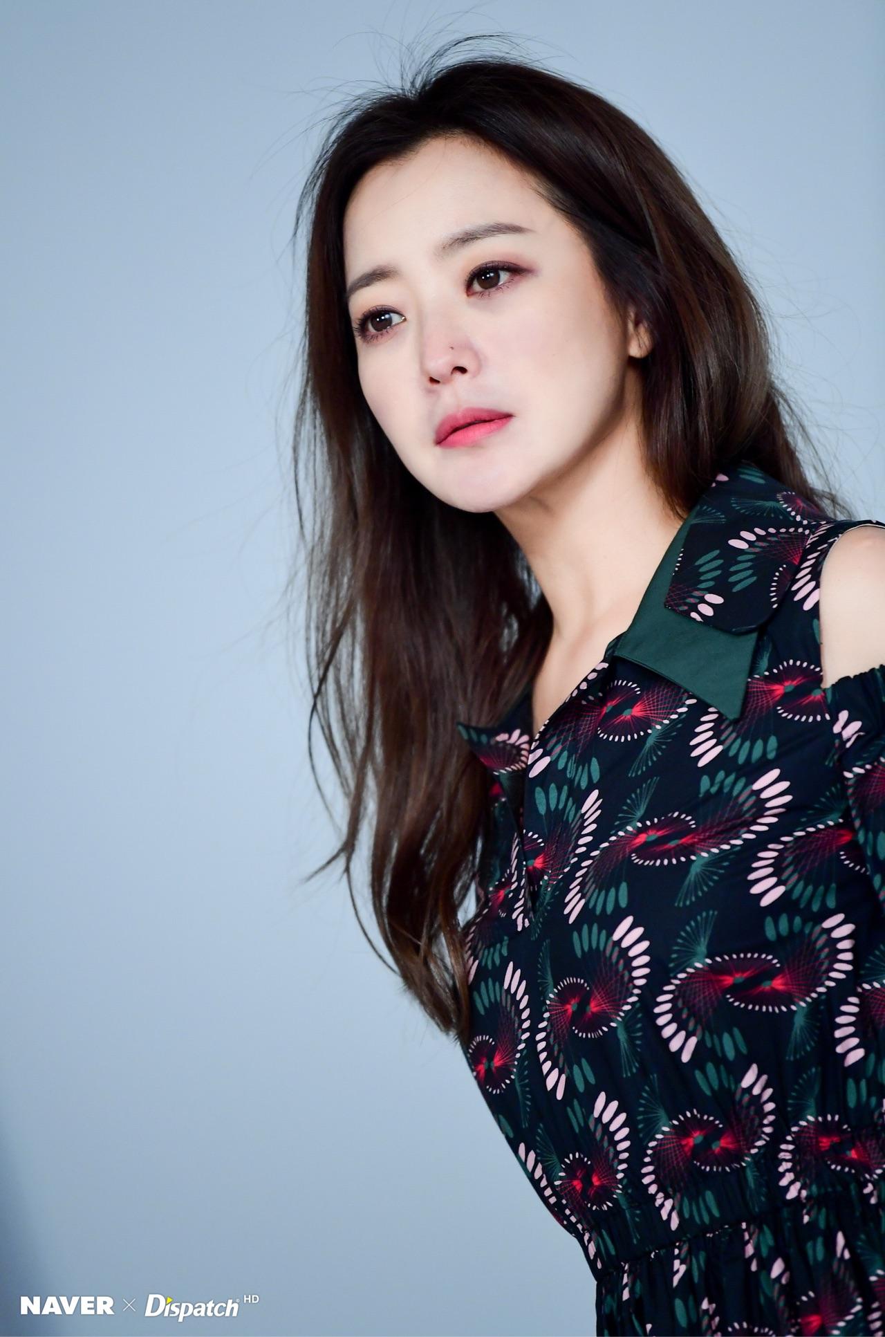 如何客观评价金喜善的长相