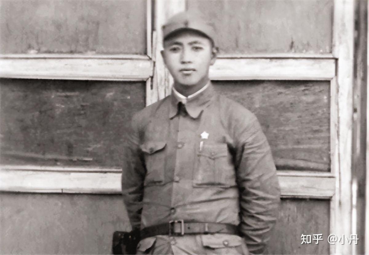 1983年他调任为公安部部长,刚上任被邓公批评:你下不了手? - 知乎