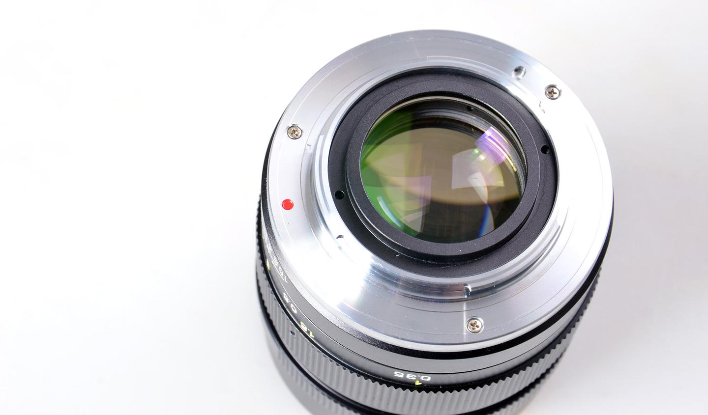 中一光学 Mitakon 35mm f0.95 Mitakon Speedmaster 35mm f/0.95 | Mitakon - ZY Optics