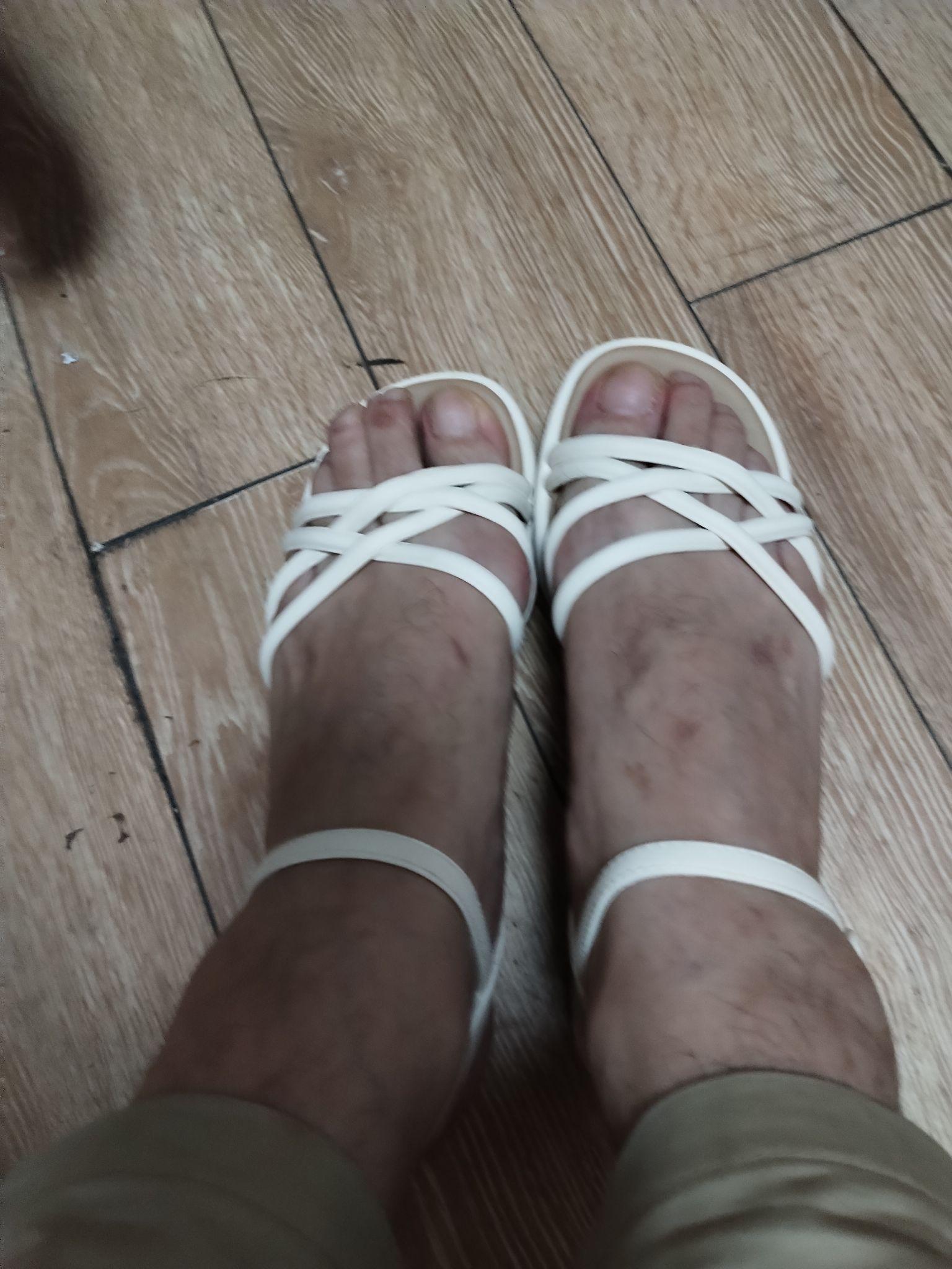 36码的脚长啥样?
