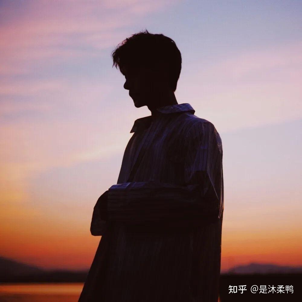 有没有好看的真人男生微信头像