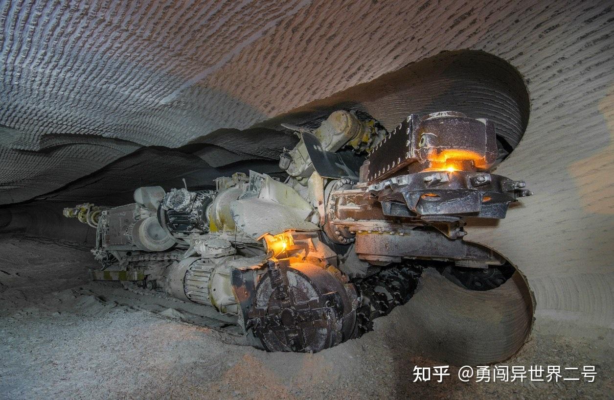 Kamil Galeev: 为什么俄罗斯不能生产任何东西 169 v2 bdaee540929c0df6e234ac0c7b373d93 1440w