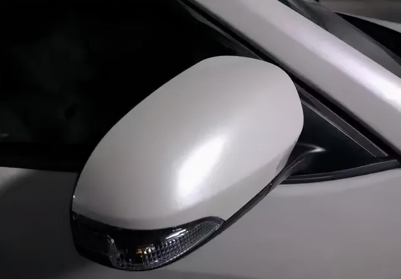 为什么现在4s店都推荐买白色的车,且都说白色是珍珠漆,要比别的颜色的