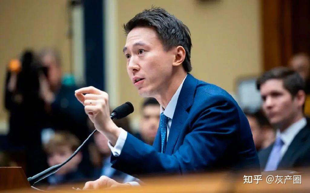 美议员汤姆·科顿反复逼问 tiktok 首席执行官周受资国籍,被外国网友