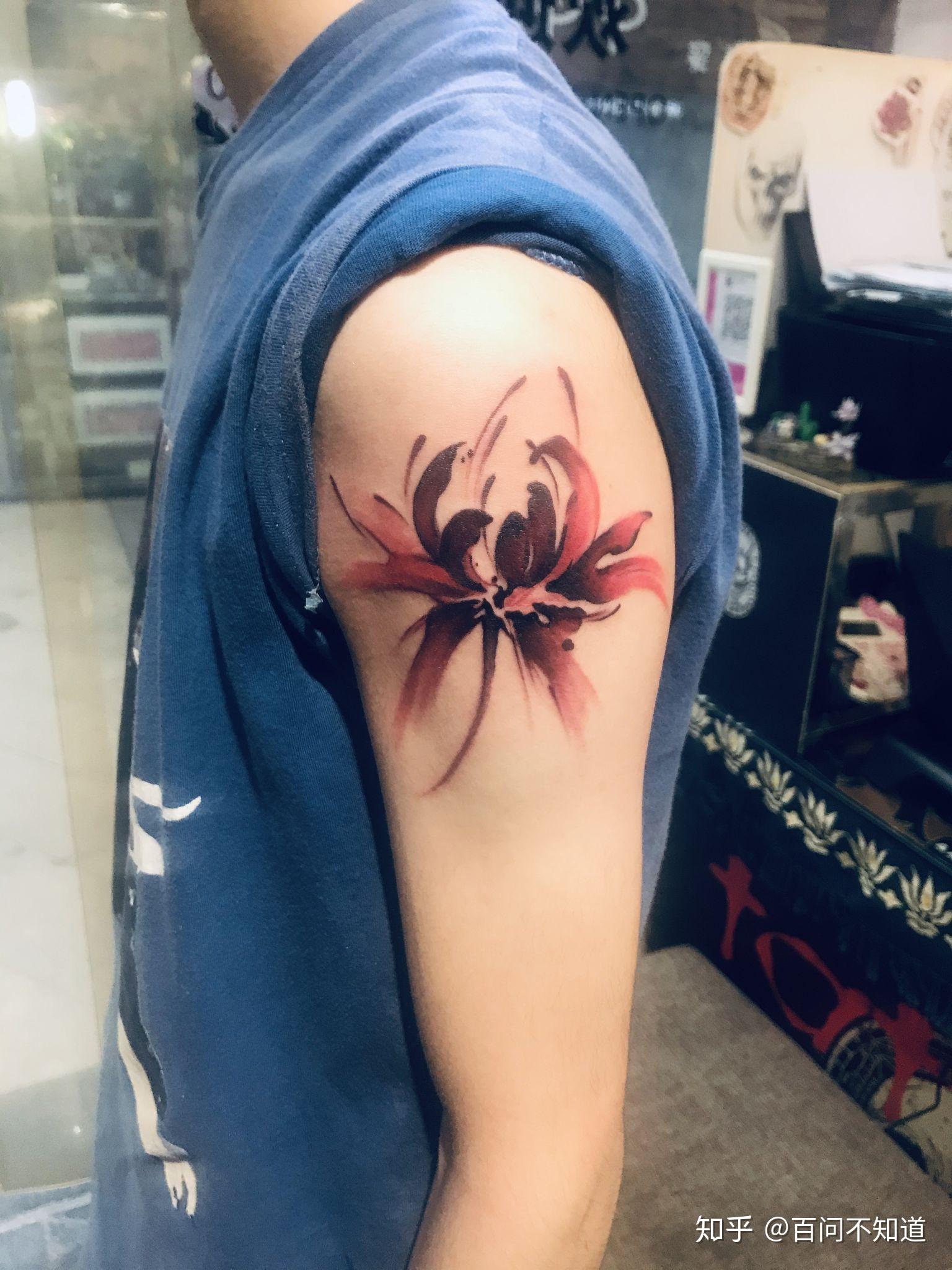 彼岸花有什么用意男生可不可以用来做纹身