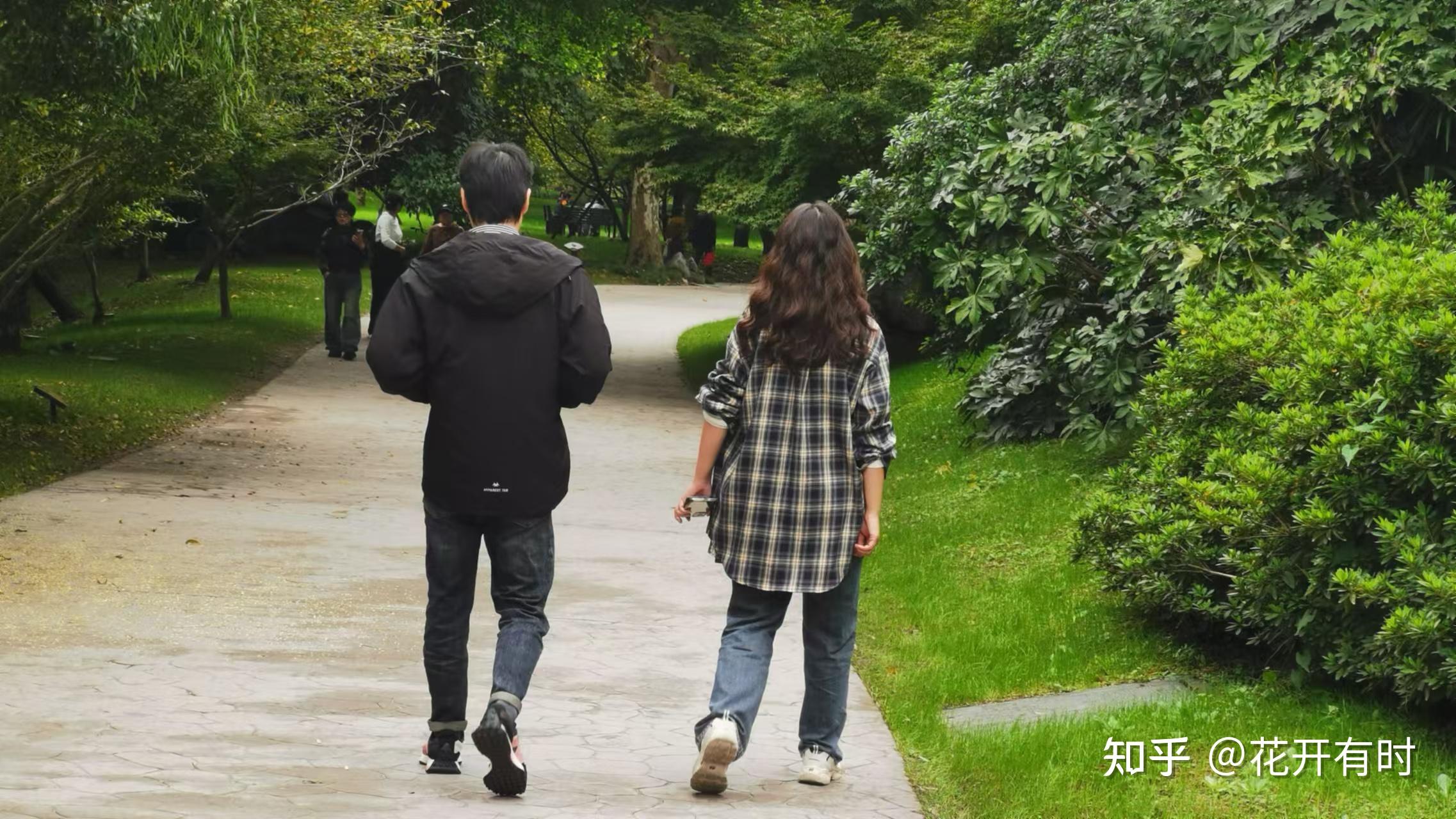 情谊是指爱情还是友情？ - 知乎