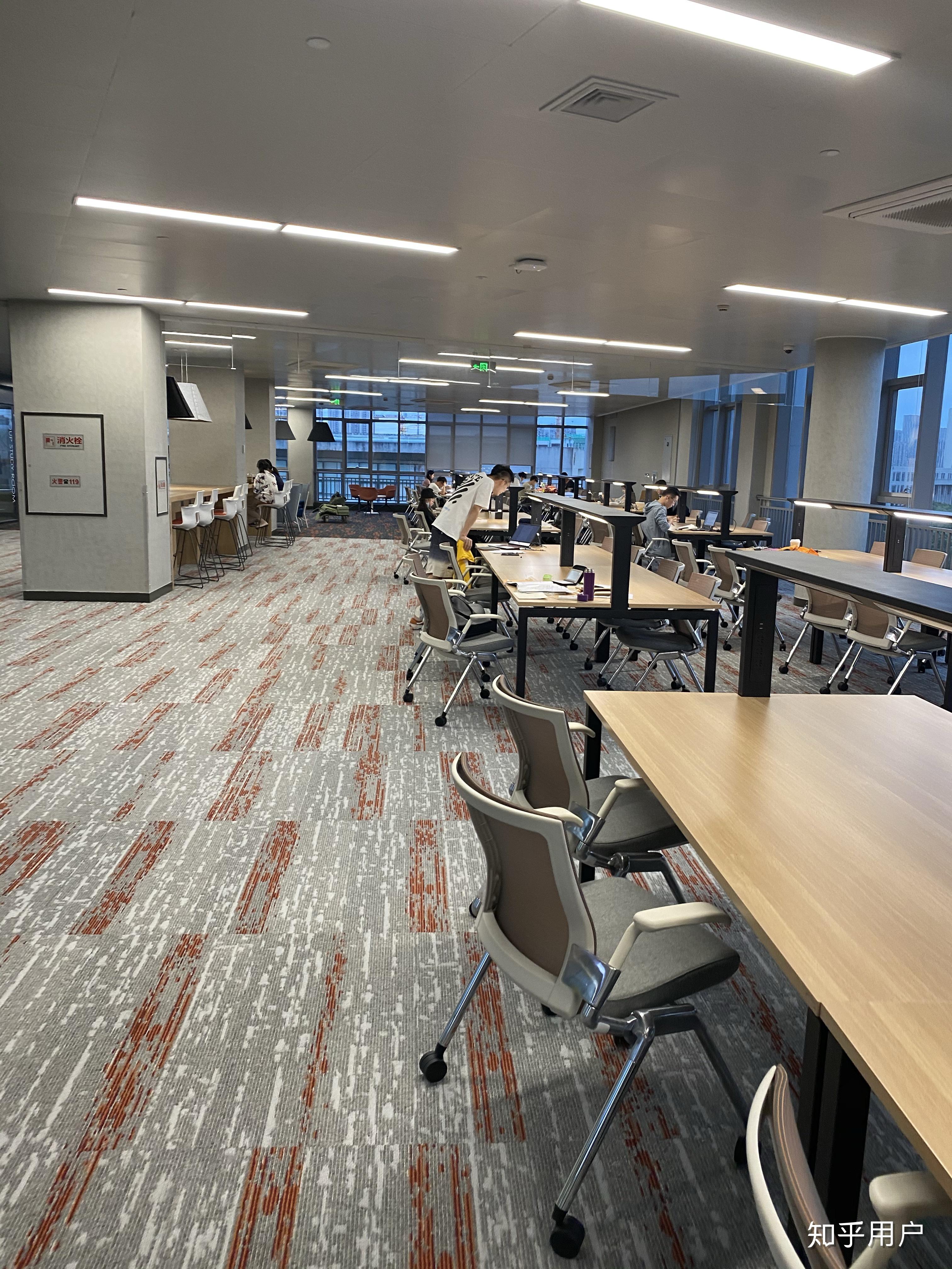 宁波诺丁汉大学的图书馆或教室环境如何是否适合上自习