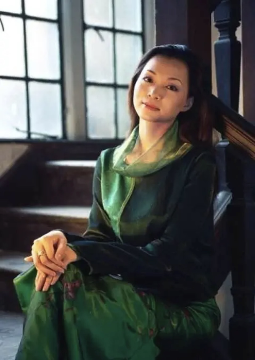 董卿是不是整容了