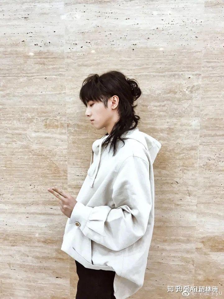 鲻鱼头这种发型怎么留呢?