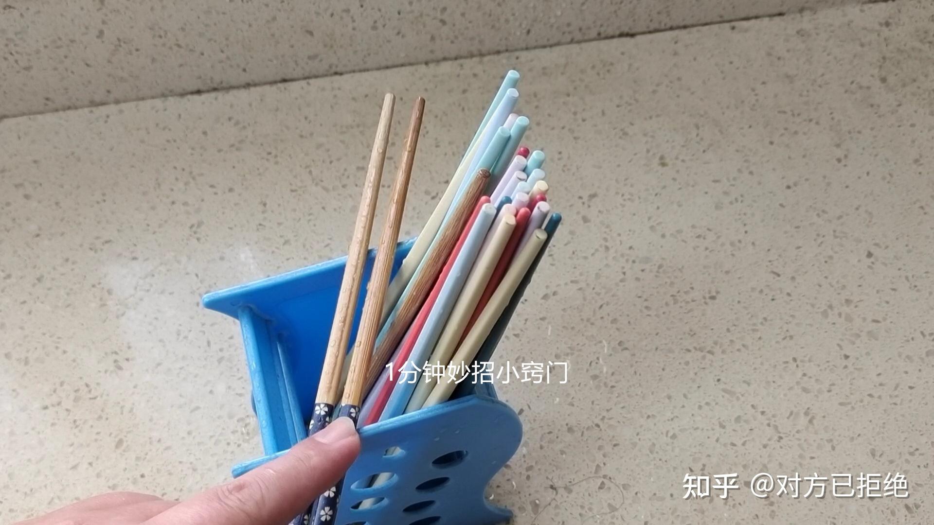 洗好的筷子怎么放筷笼里 筷子放筷笼的正确方法