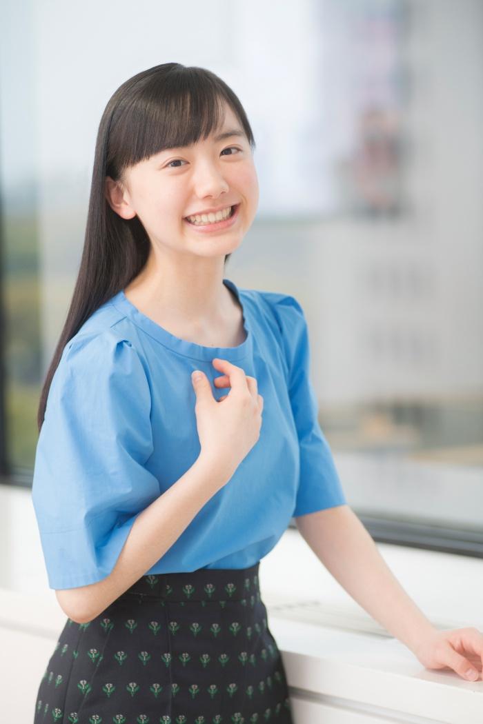 有哪个大神有芦田爱菜壁纸吗